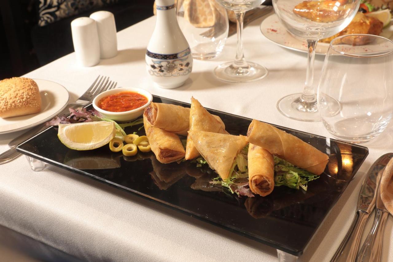 Le Palace D'Anfa Casablanca Exterior foto Spring rolls