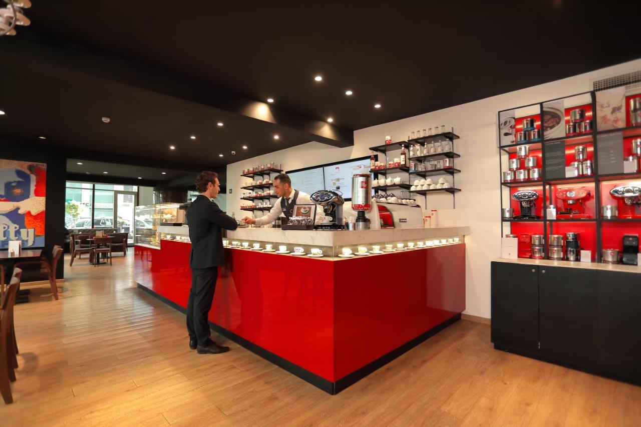 Le Palace D'Anfa Casablanca Exterior foto The interior of a Nespresso boutique